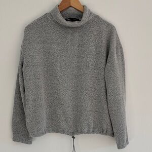 Zara Women's Gray Turtleneck Sweater